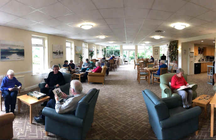 Будинки для людей похилого віку в Канаді: мережа, типи та реалії