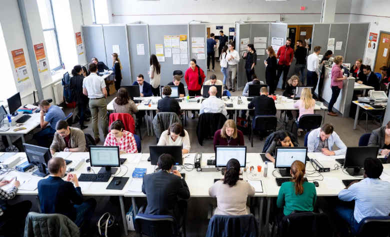 Вакансії в Канаді: оцінка шансів іммігранта з вищою освітою